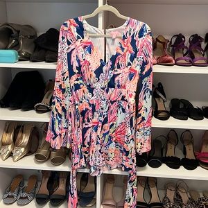 Sunken Treasure Gloria. *small hole in seam*